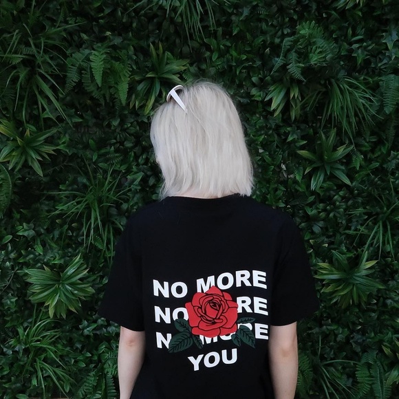 blvck.pl No More You Rose T-Shirt - Picture 3 of 6